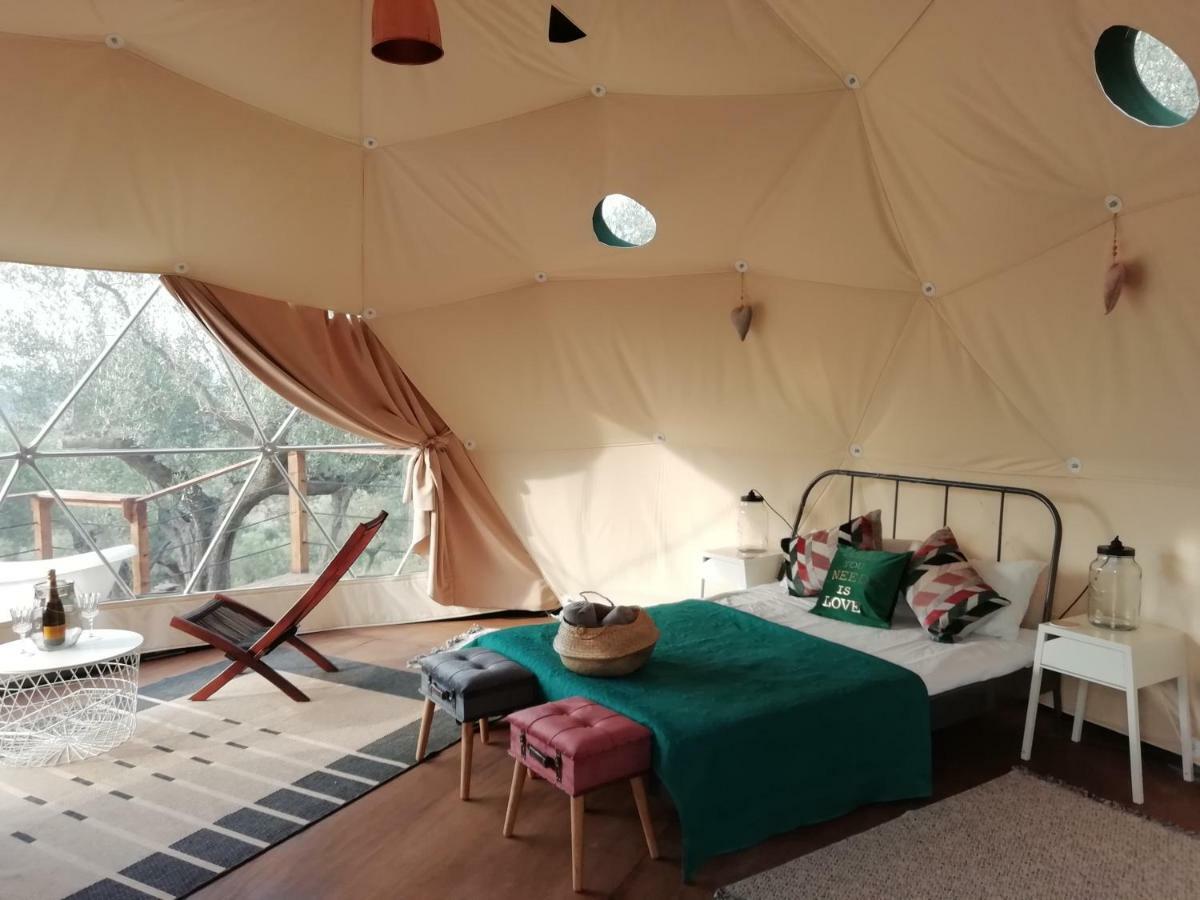 Отель Cerchio Del Desiderio Glamping Retreat Пескара Экстерьер фото