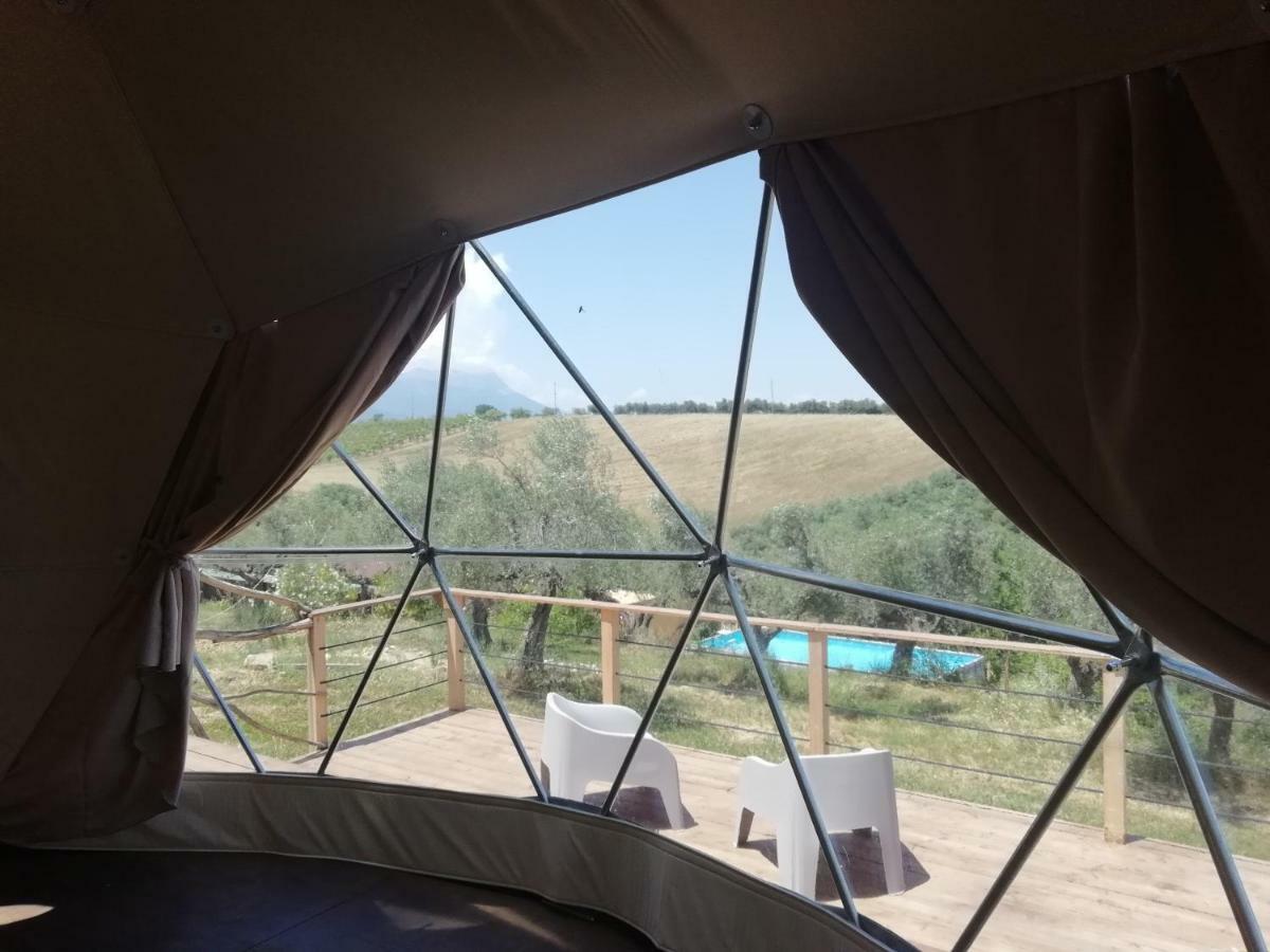 Отель Cerchio Del Desiderio Glamping Retreat Пескара Экстерьер фото