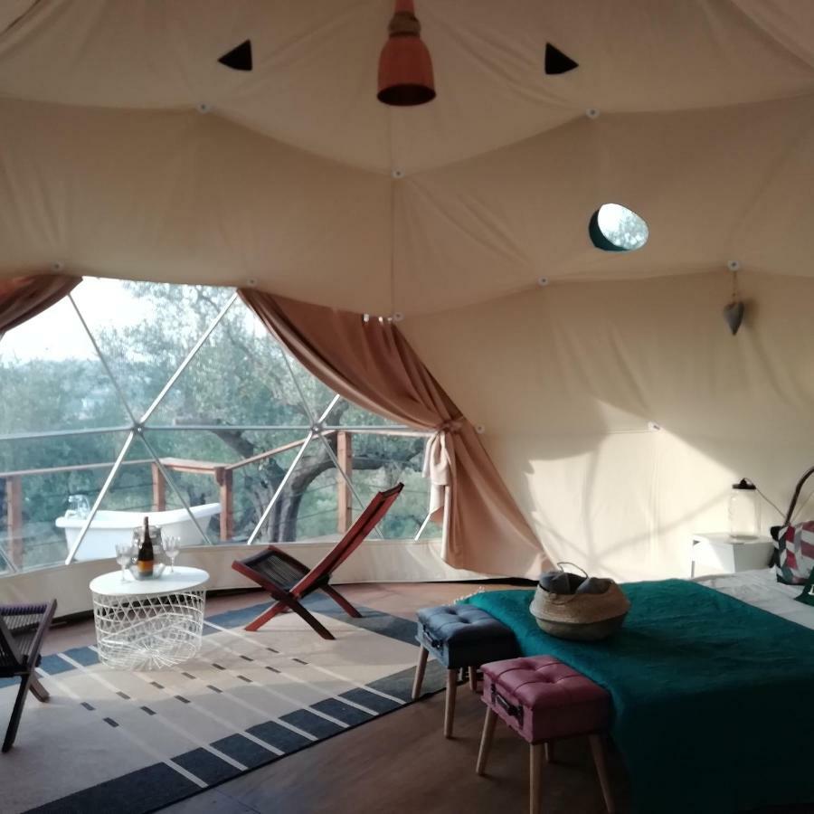Отель Cerchio Del Desiderio Glamping Retreat Пескара Экстерьер фото